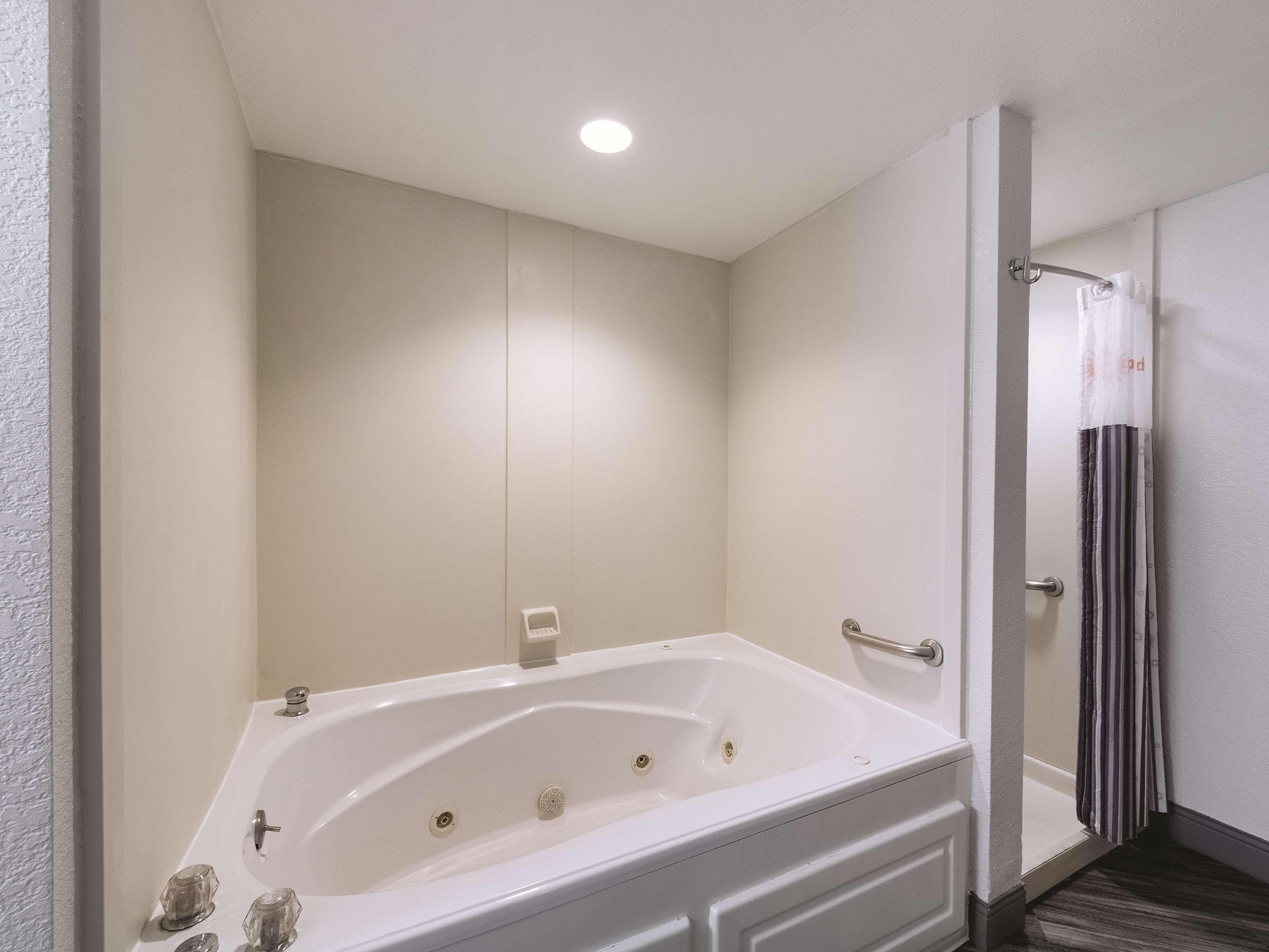 La Quinta & By Wyndham Downtown Hotel San Antonio